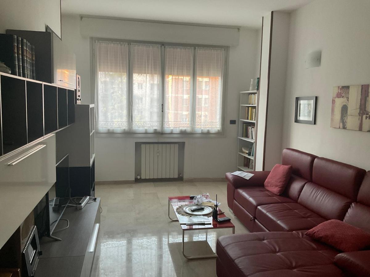 Splendido Appartamento In Zona Fiera A Болонья Екстер'єр фото