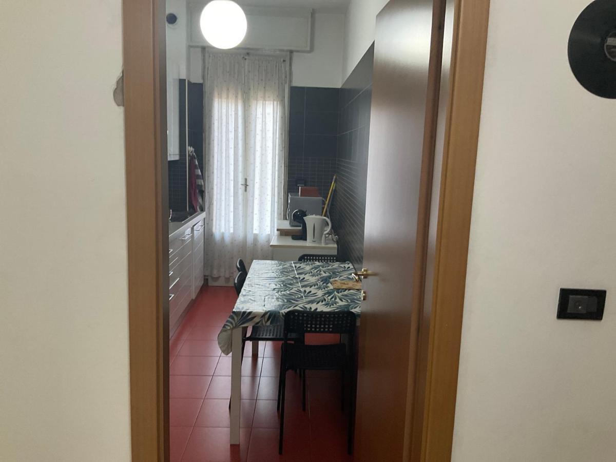 Splendido Appartamento In Zona Fiera A Болонья Екстер'єр фото