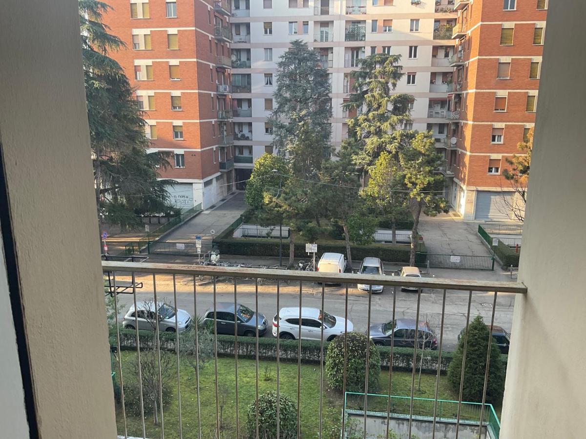Splendido Appartamento In Zona Fiera A Болонья Екстер'єр фото