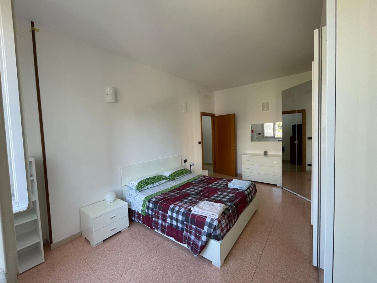 Splendido Appartamento In Zona Fiera A Болонья Екстер'єр фото