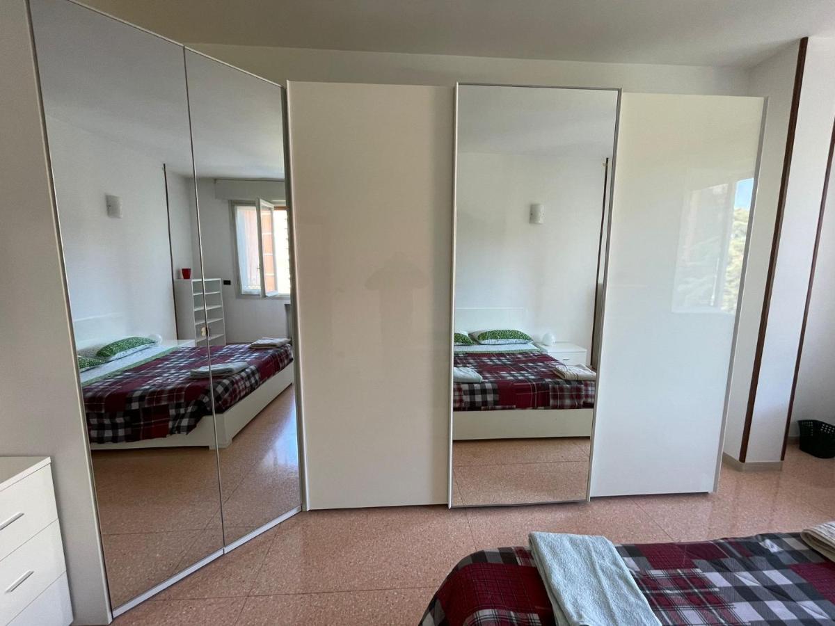 Splendido Appartamento In Zona Fiera A Болонья Екстер'єр фото