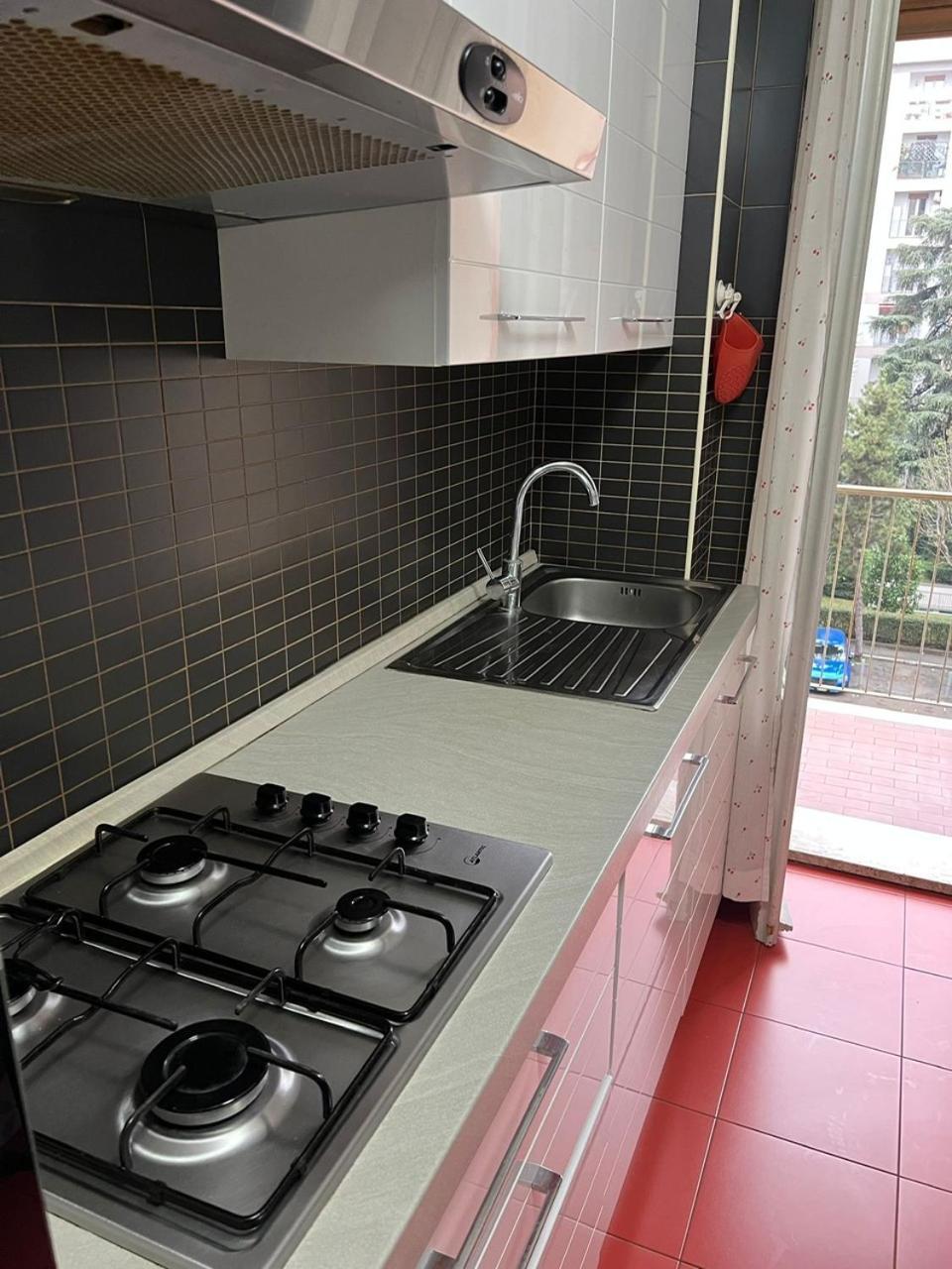 Splendido Appartamento In Zona Fiera A Болонья Екстер'єр фото